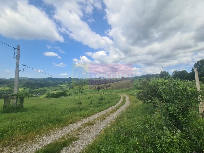 Teren intravilan de vanzare in Breaza (dezvoltare imobiliara)