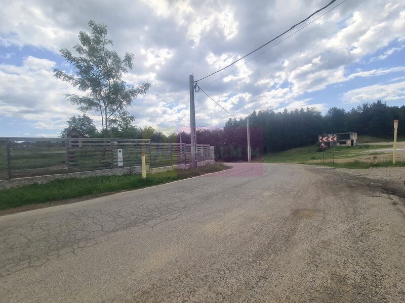 Teren intravilan de vanzare in Breaza (dezvoltare imobiliara)